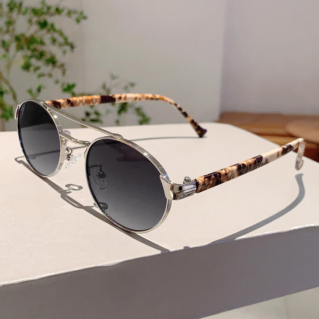 Ins Brand Oval Shades Fashion Candy Color Decor Ladies Sunglasses High Quality Pink Trends Sunglasses for Hiking Beach