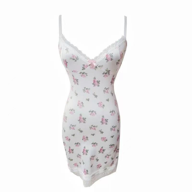 Fresh Floral Lace Patchwork Nightgown: Spaghetti Strap, Padded, Sexy, Hip-Hugging Short Skirt, Pure Desire Style.