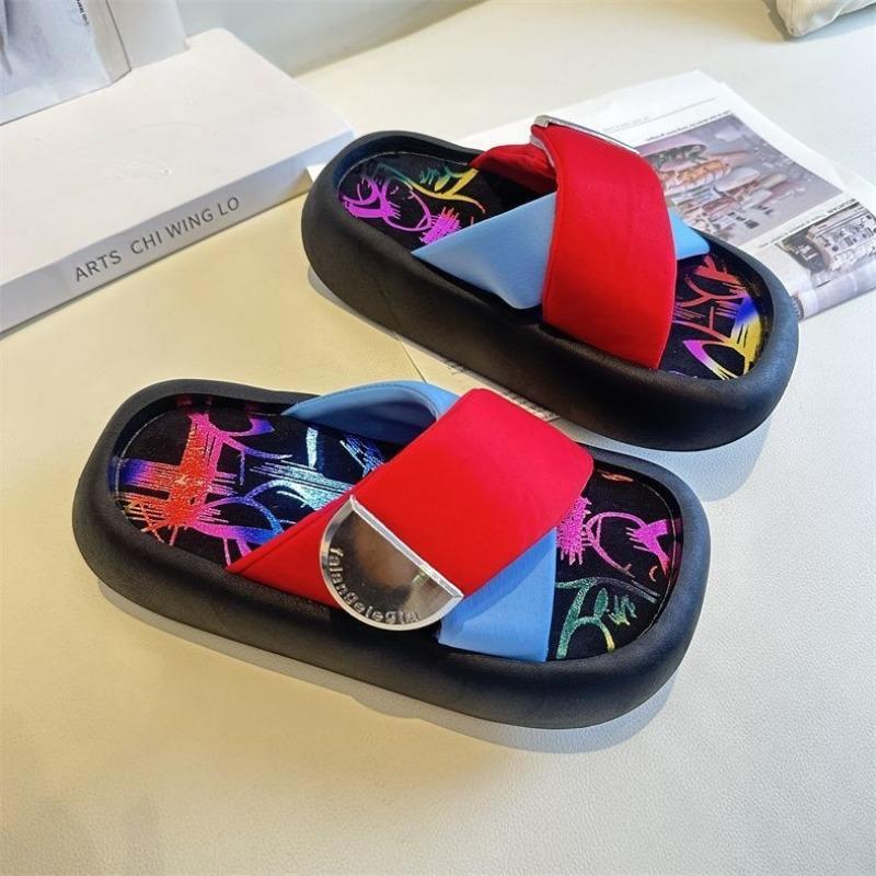 

Thick-soled heightening cool slippers women s summer wear fashionable new muffin high-heeled casual seaside sandals 40 красный