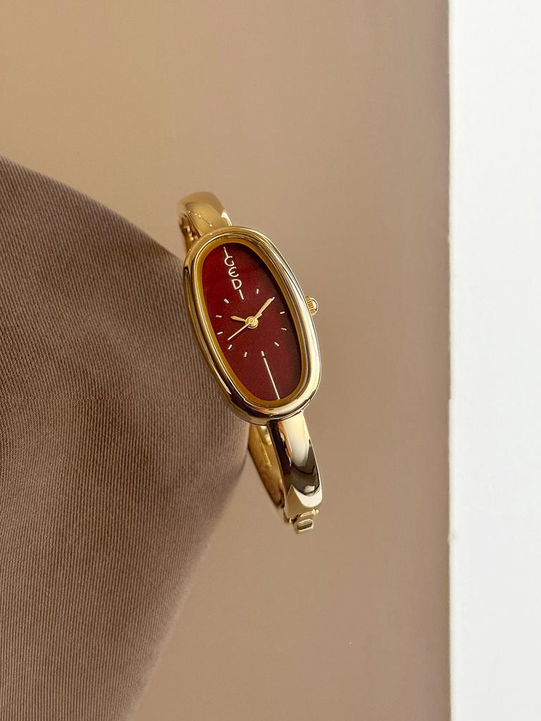 Women Watch Gold Retro Oval Quartz Wristwatch Luxury Bracelet Watches Elegant Ladies Dress Clock Daily Reloj Mujer Montre Femme