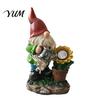 Realistic Resin Gnome Sculptures Solar Sunflower Garden Statue with LED Lights, Waterproof Figurine Gifts for Lovers Outdoor Patio Yard Lawn Decor And