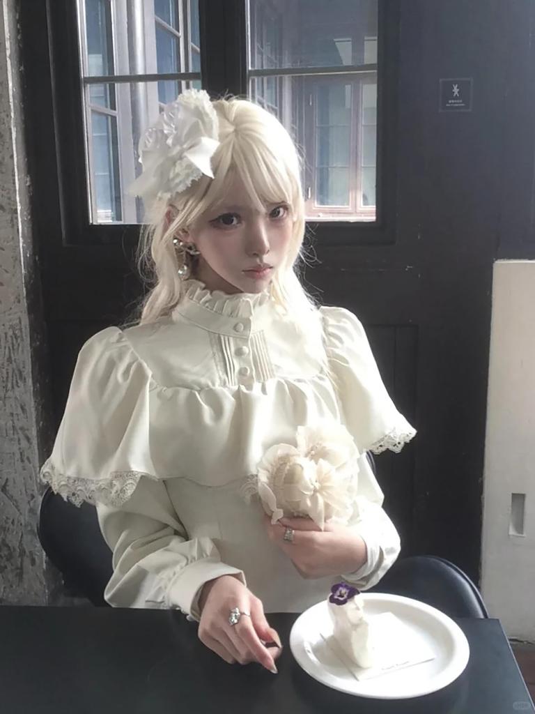 Gothic Lolita Dress with Neat and Clean Flared Lace and Feminine Solid Long Size S [XHSUKADO] Women's Cape, Long, Mass-Produced Style, Skirt, Ruffles,