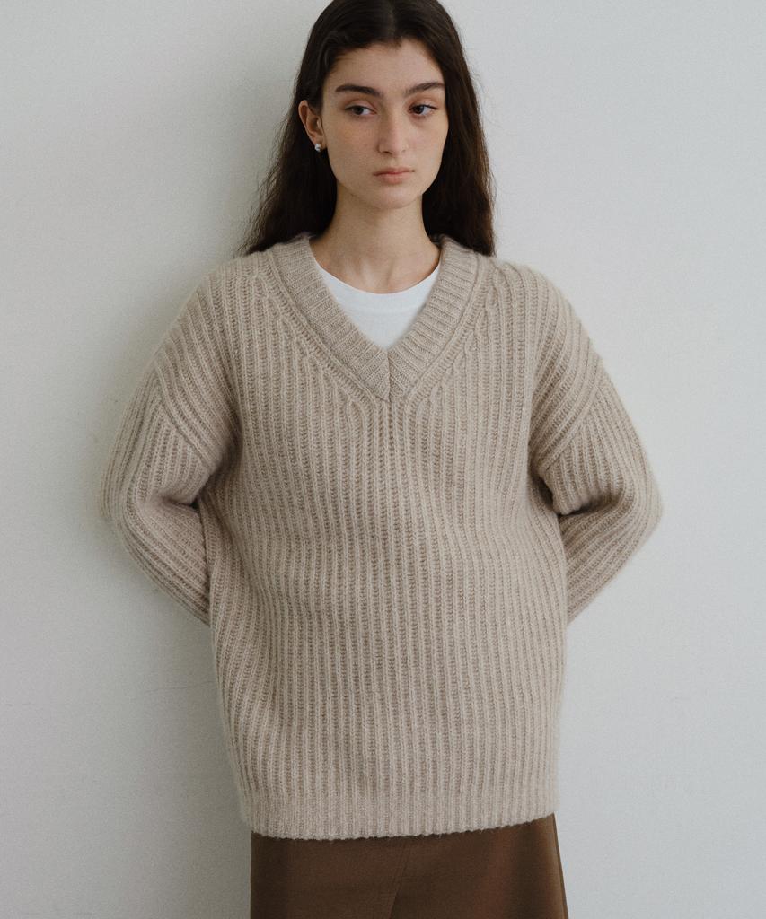 Yulago Baby Alpaca V-Neck Knit