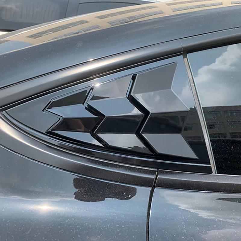 Наклейка-жалюзи на заднее окно из углеродного волокна для Tesla Model 3 Matte Black