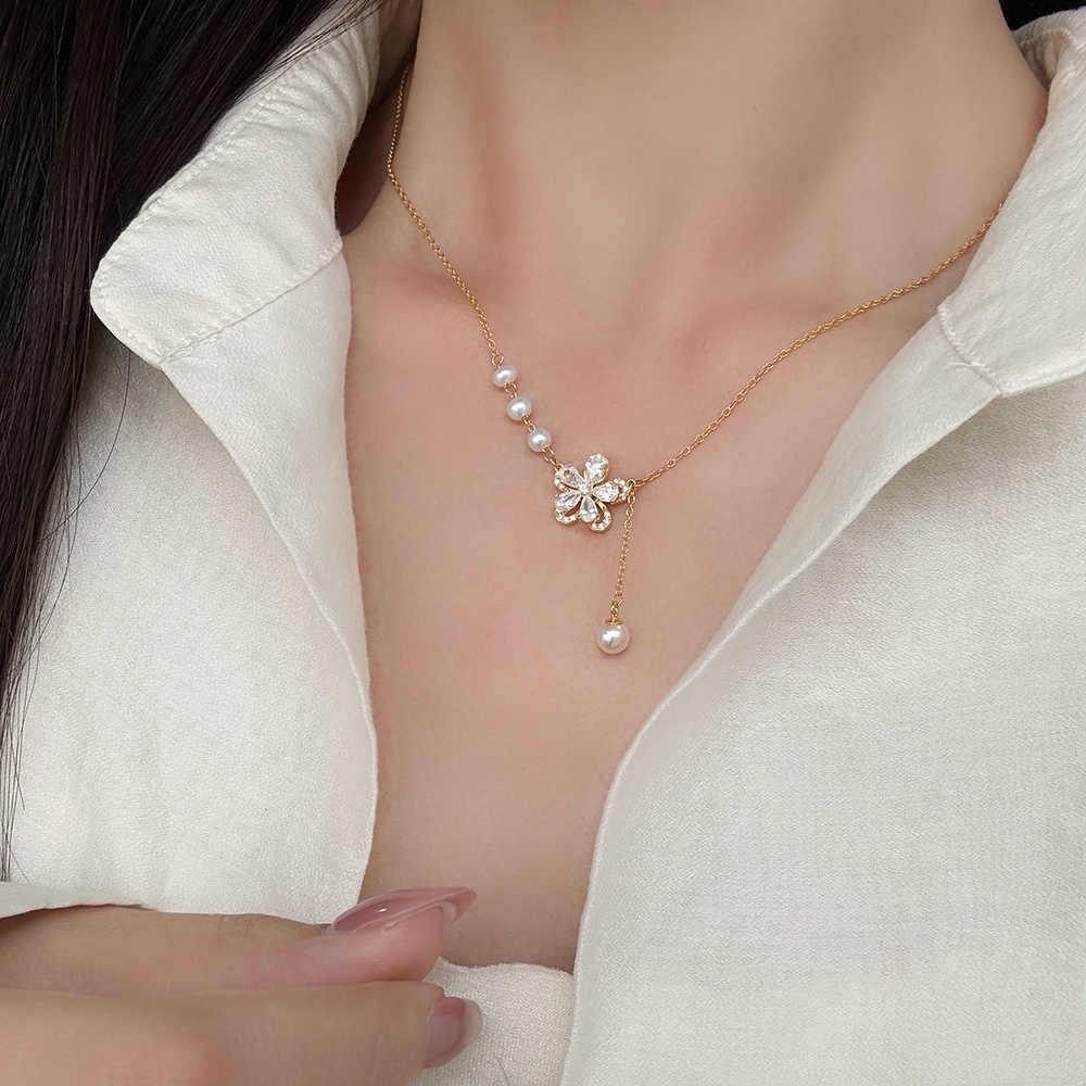 S925 Sterling Silver Pearl Peach Blossom Pendant Necklace - Women's Light Luxury Design