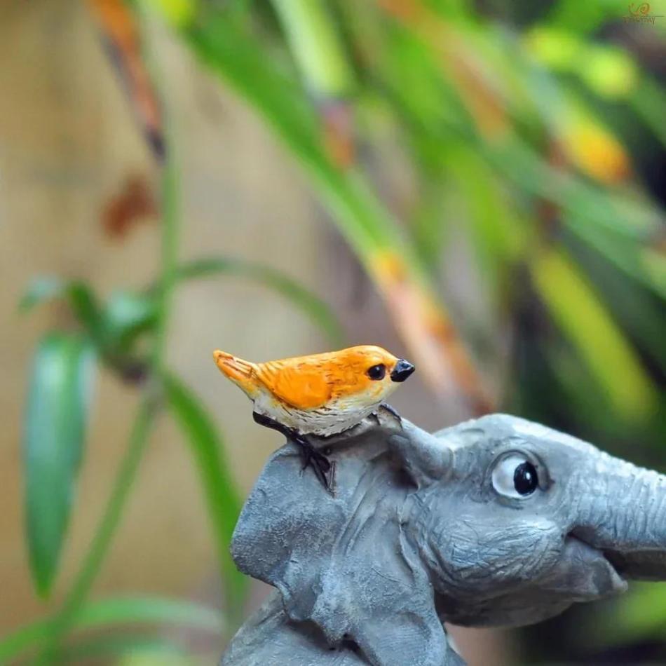 1 Pcs Lucky Elephant Figurines Home Decor Living Room Decoration Souvenir Crafts Accessories Fairy Garden Animal Ornaments