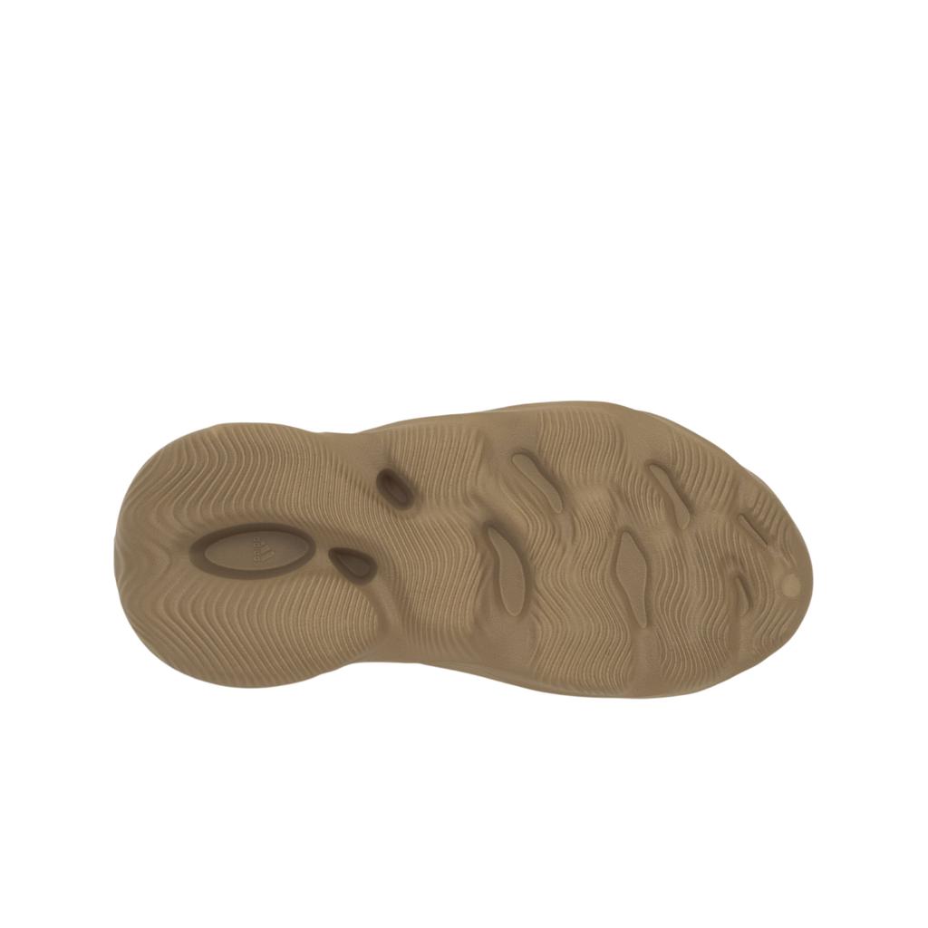 adidas Yeezy Foam Runner Clay Taupe Unisex Sneakers Cream GV6842