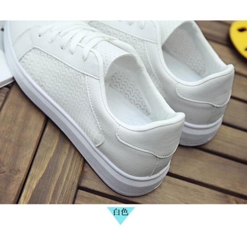 Fashion White Shoes Women's 2025 Spring and Autumn New Women's Shoes Student Flat Trendy Shoes All-match Sports Casual Sneakers