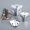 4 Stück/Set Metall-Eckenschutz für Boxen 23mm/28mm Dreieckig Gezackt Code Gepresste Beulen Dekor Gepäck Aluminium Koffer Werkzeugkasten