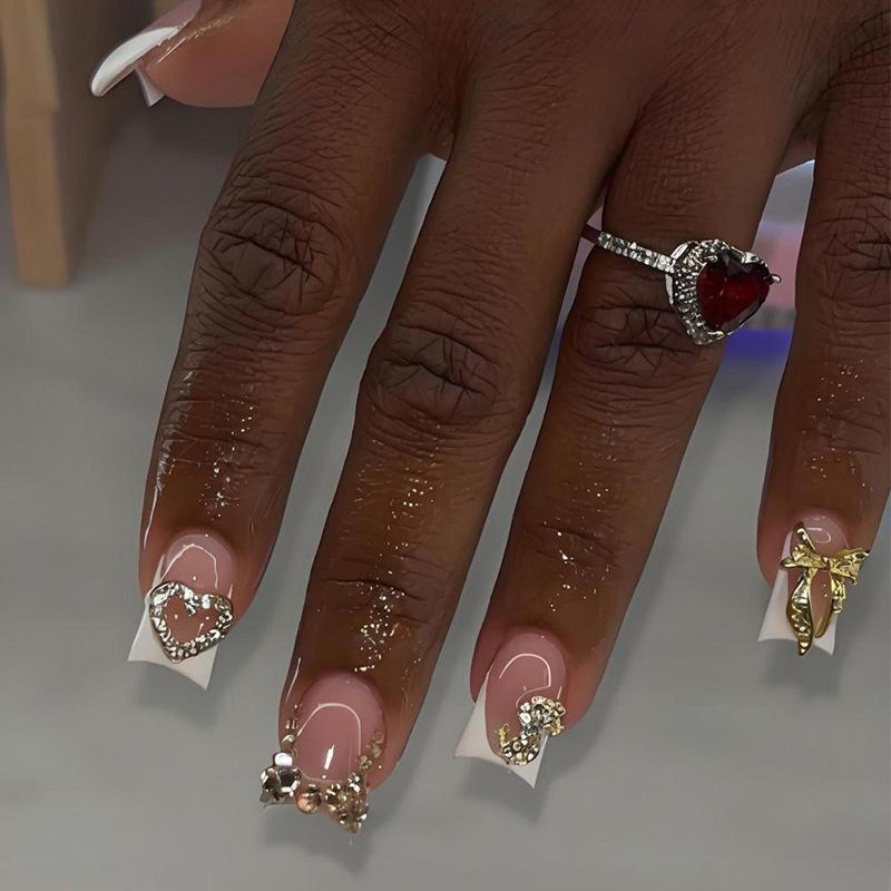 24PCS White French Fake Nails for Women Simple Short Square False Nails Sweet Cool 3D Star with Rhinestone Press on Nails Patch