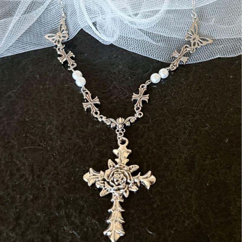 

Gothic Cross Pendant Necklace Punk Metal Bead Imitation Baroque Pearl Chain Necklace For Women Elegant Zircon