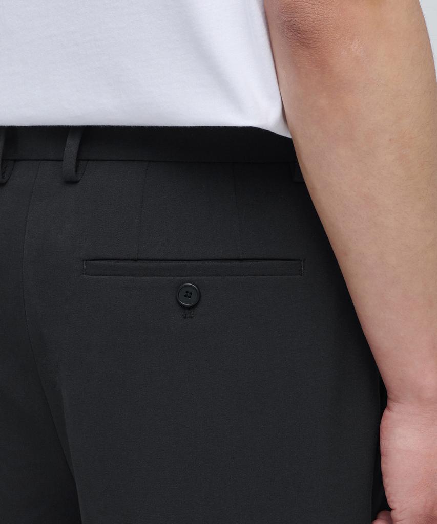 Musinsa Standard Lightweight Hidden Banding Half Slacks [Dark Gray]