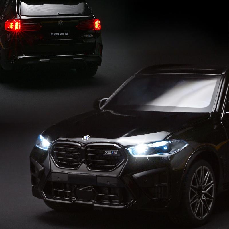 1:24 X5M SUV Model Car Alloy Diecast Off-road Vehicles Sound Light Toy Doors Opened for Children Gifts