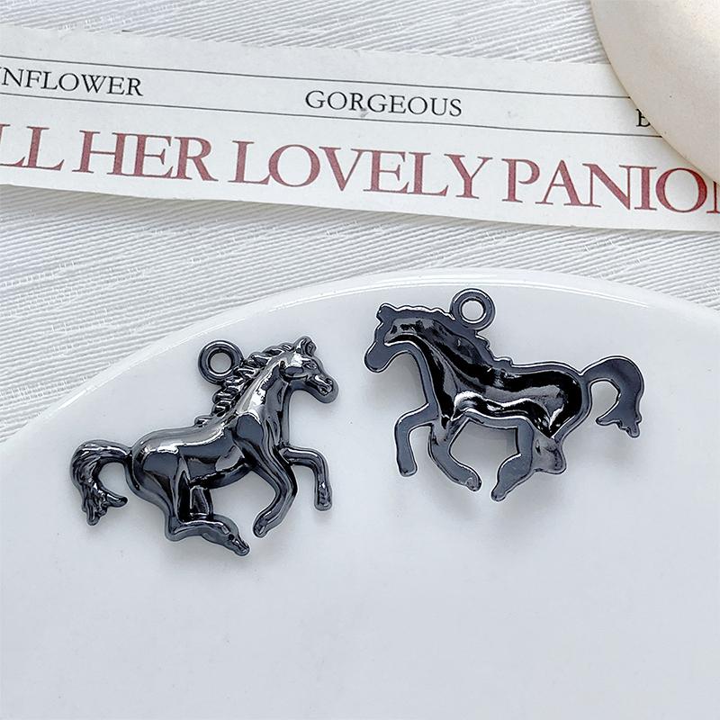 2Pcs/Lot Zinc Alloy Painted Double-Sided Horse Pendant Charms Diy Necklace Bracelet Earrings Accessories