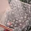 Niedlicher Weihnachts-Stil Weißer Weihnachtsbaum Schneeflocke Nagelkunst Aufkleber Rote Schleife Nagelkunst Druck Geprägter Aufkleber Festliche Nageldekoration