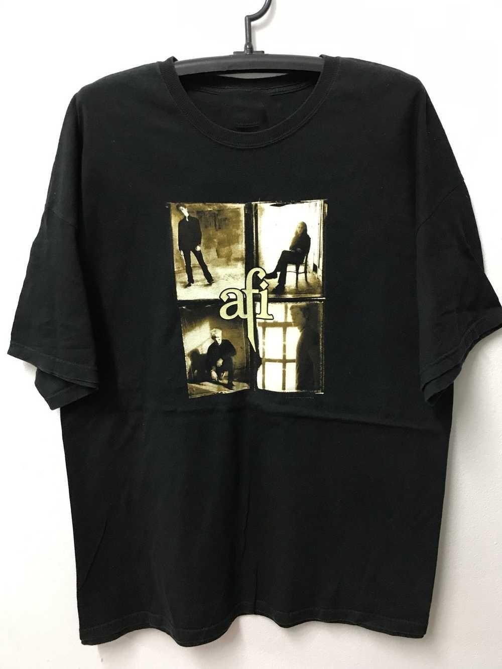 NEW Photographer Gift Capture The Moment Vintage Camera T-Shirt - MADE IN USA S