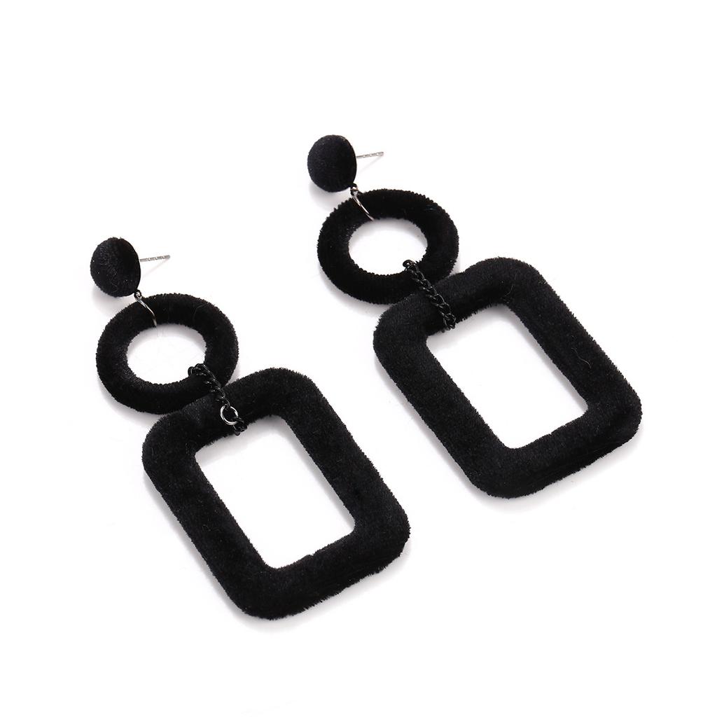 Fashion Korean version of versatile trendy girl earrings, geometric flannel square pendant, long stud earrings