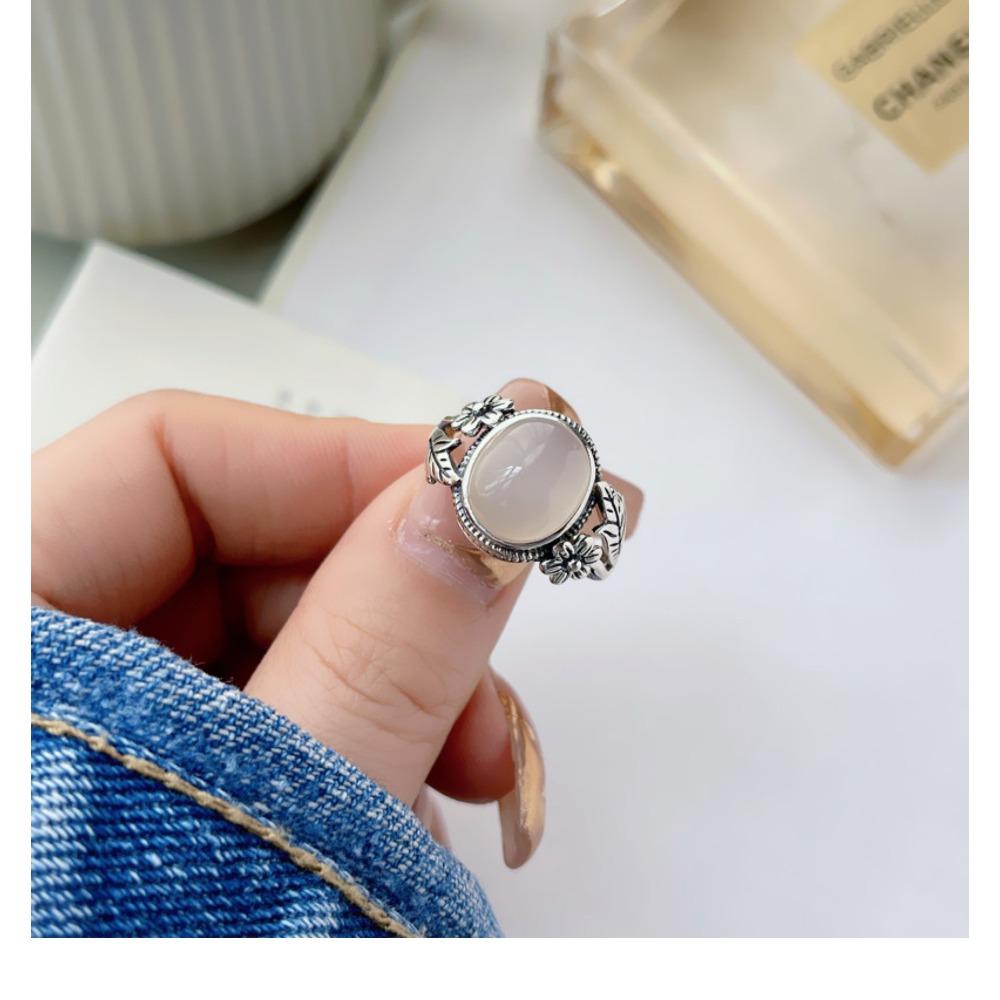 Imitation White Chalcedony Retro Ring Female Thai Silver Versatile Personality Literary and Artistic Fan