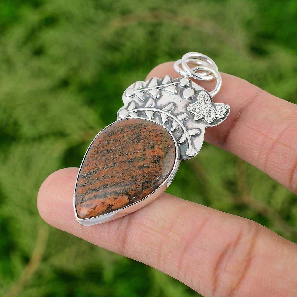 Daughters Day Sale 925 Sterling Silver Grass Garnet Stone Bezel Pendant Jewelry