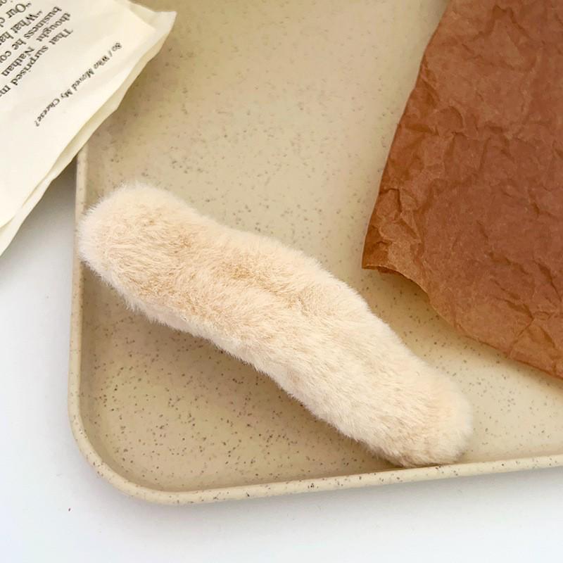 Autumn/Winter Furry Korean Plush Shark Hair Clip - Cute Updo Claw, Cross Clip, One-Word Design