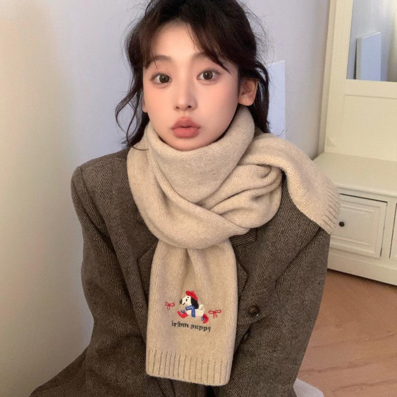 New red scarf women's winter new cute embroidery warm and cold wool Christmas scarf