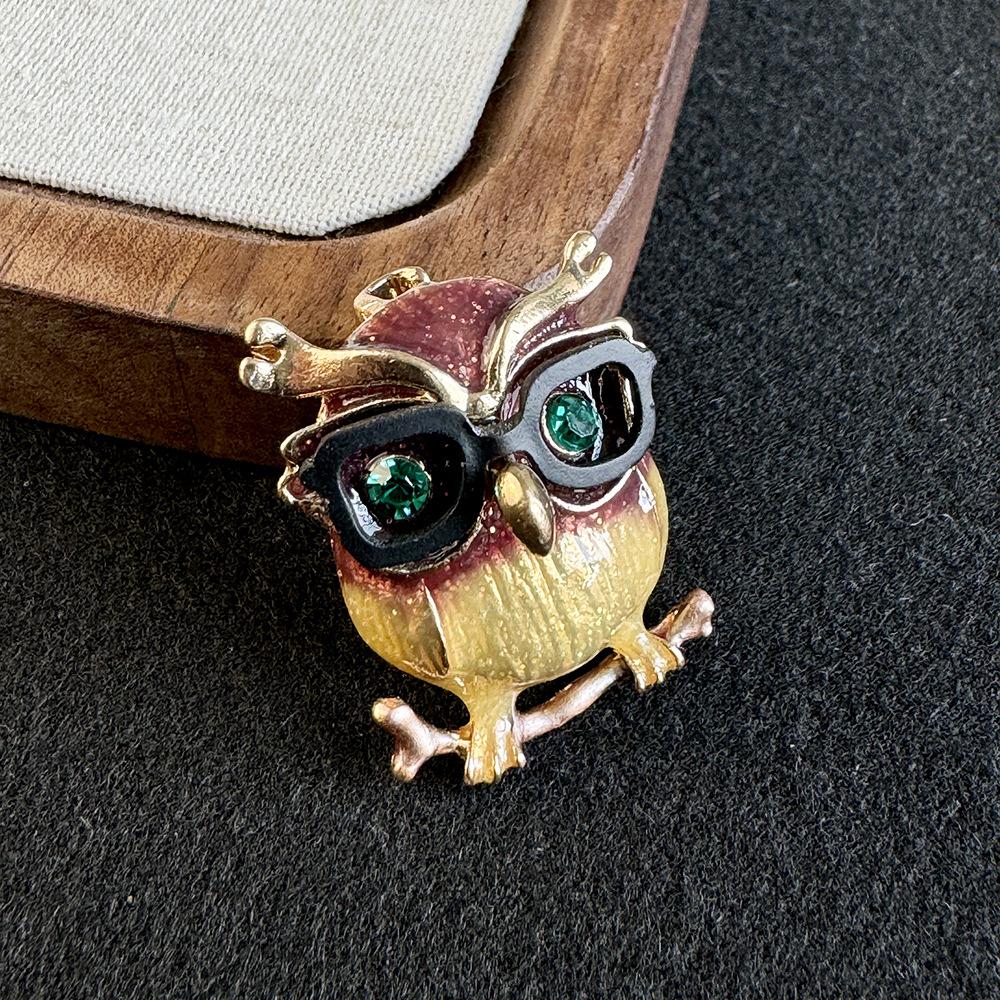 Japanese and Korean Cartoon Owl Brooch, High-end Female Niche Design, Cute Brooch 3CM*5CM