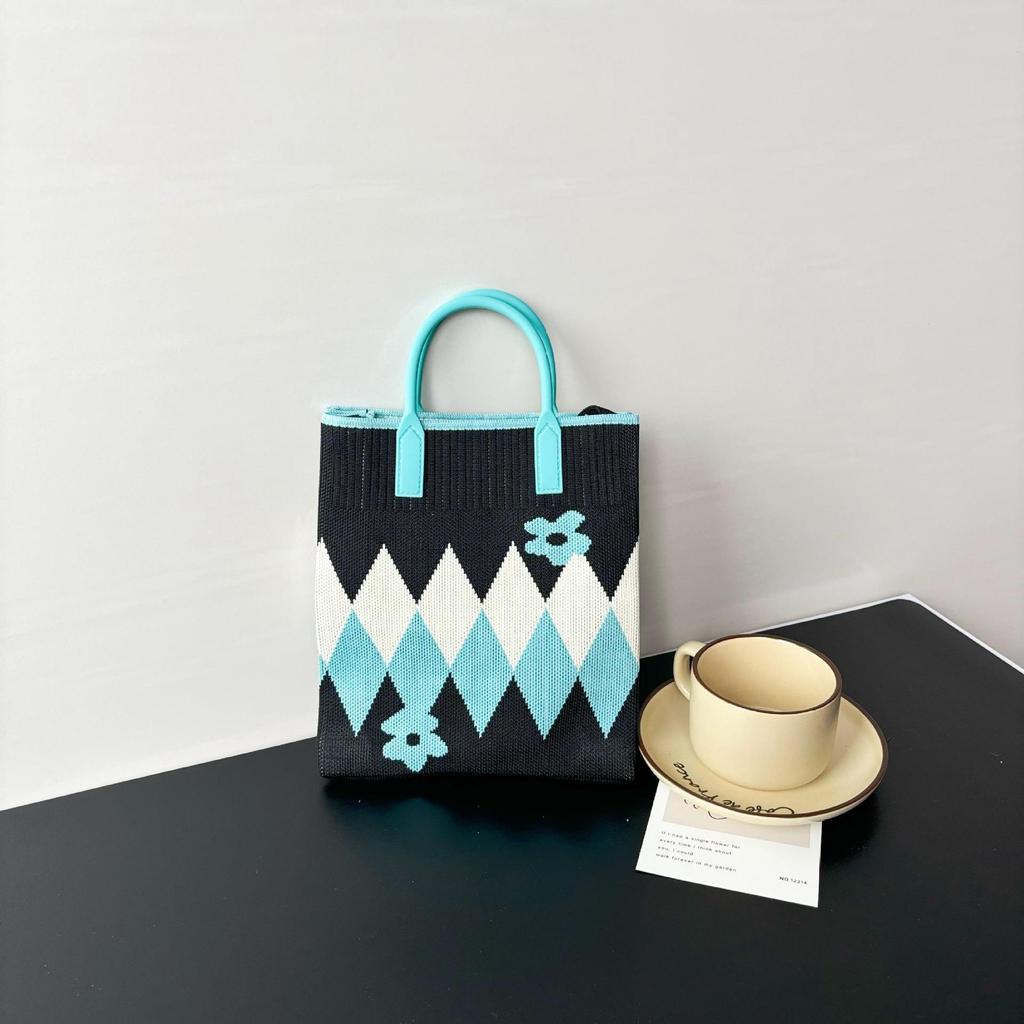 High-Capacity Cartoon Knit Shoulder Bag - Trendy Crossbody Handbag