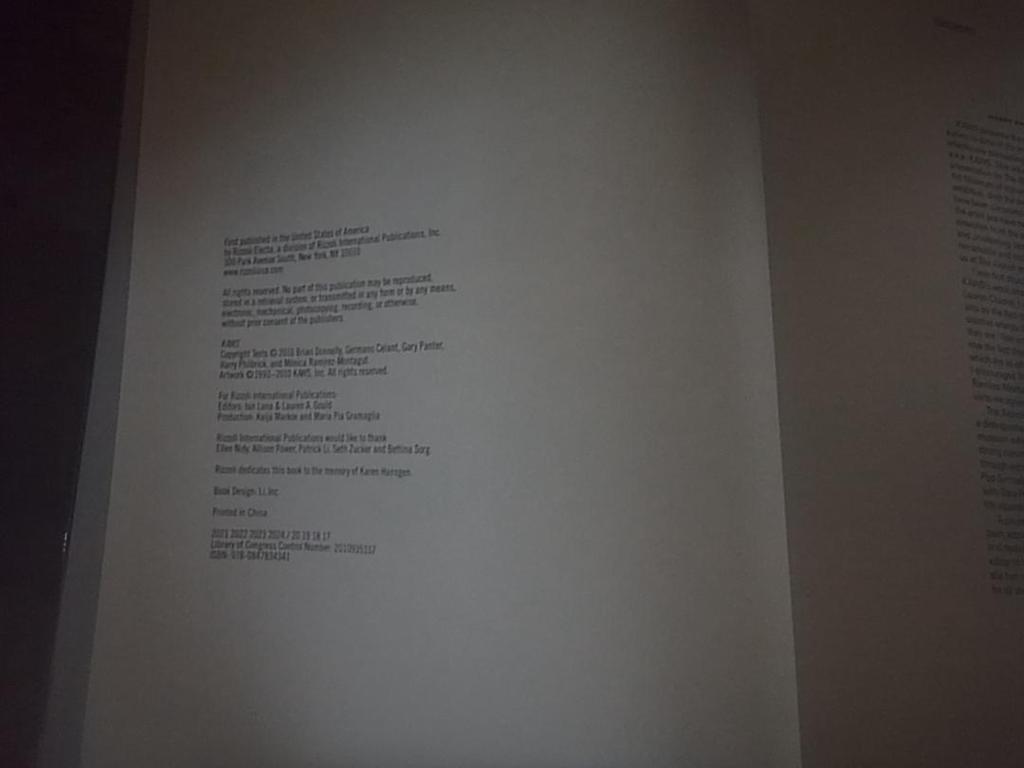 [USED] KAWS "KAWS 1993-2010" Art Book / Foreign Book / Hard to Find