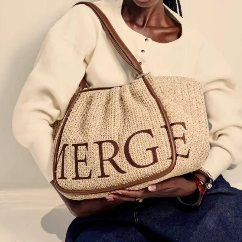 

Alphabet straw bag large capacity lazy tote bag new versatile commuter shoulder bag хаки