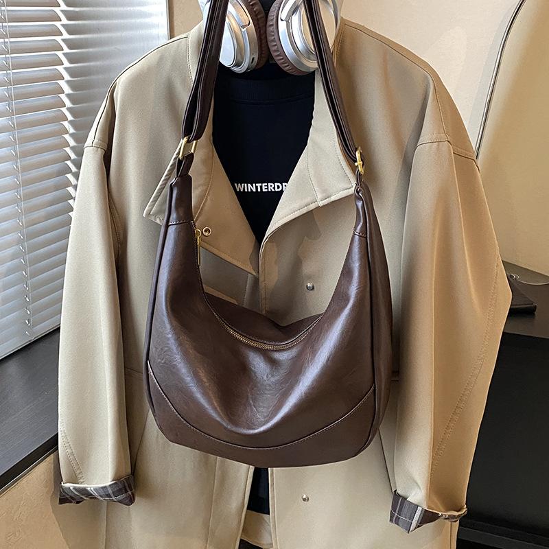 Bag Light Luxury Niche High-end Messenger Bag Women's Bag 2025 New Fashion Autumn and Winter Retro Shoulder Bag Dumpling Bag