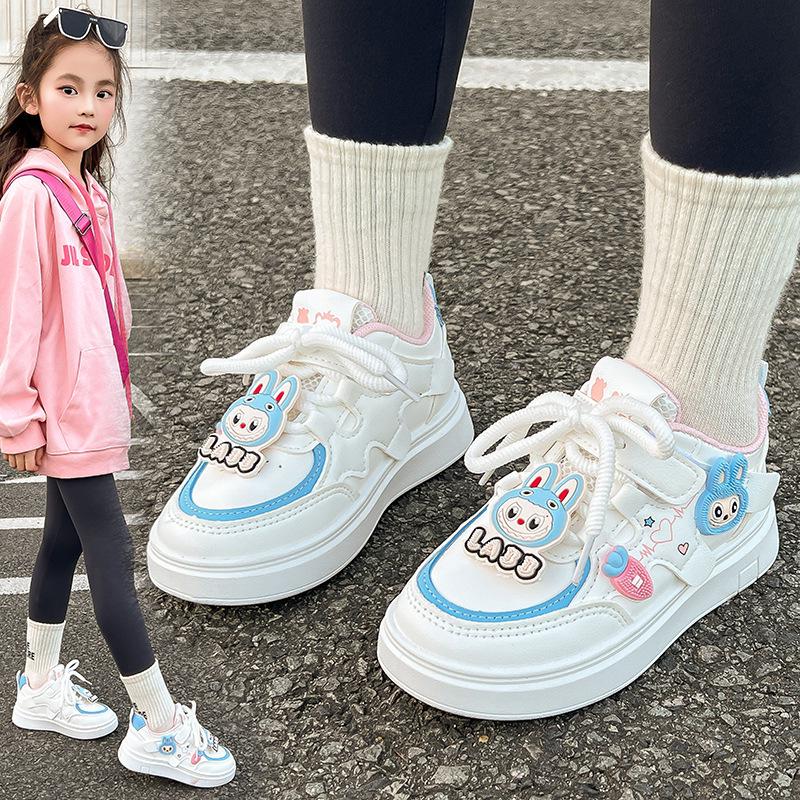 2025 Autumn Girls' Skate Shoes: Soft Sole, Non-Slip, Cartoon Design, Casual White.