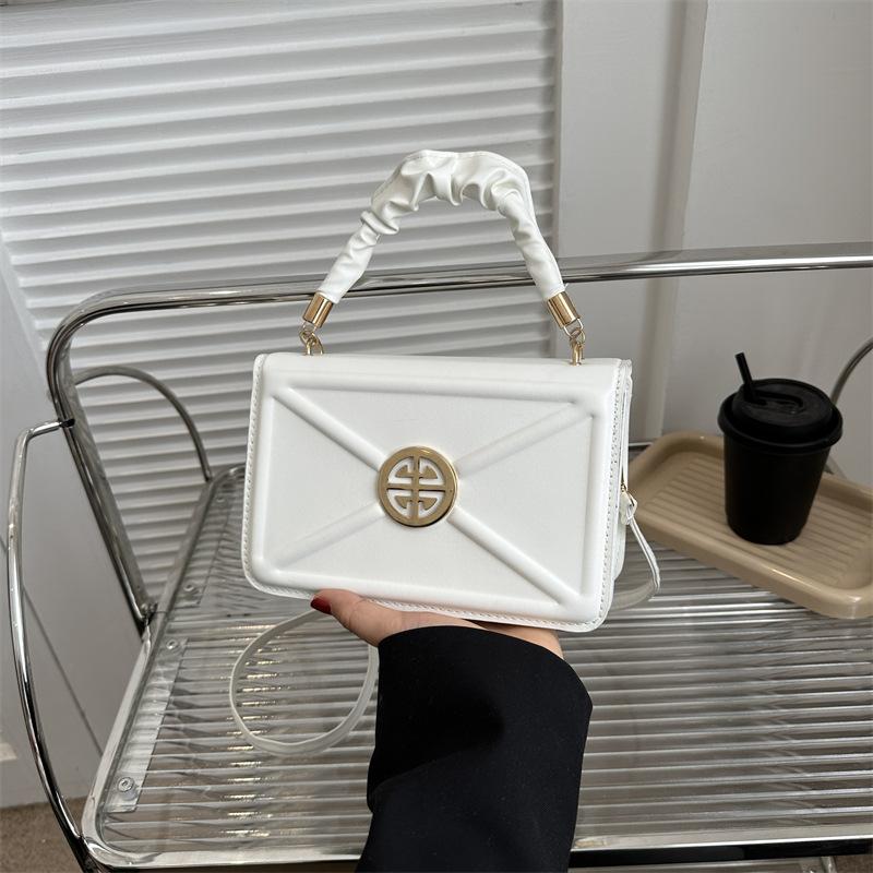 

Корейская версия ретро сумки женская 2024 осень новая простая повседневная сумка через плечо повседневная модная сумка-мессенджер маленькая квадратная сумка белый