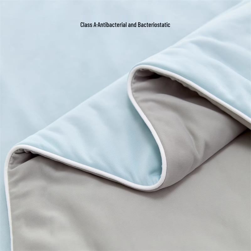 Summer Ice Silk Quilt: Cool & Washable for Mother and Baby