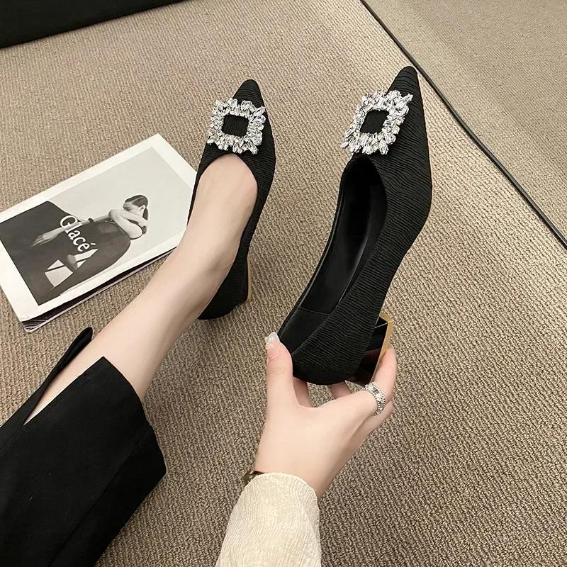 Fashion 2024 New Chunky Heeled Pumps Elegant Party Wedding Shoes Elegant Low Heel Comfort Office Work Shoe Rhinestone Buckle Point Toe
