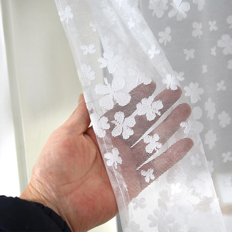 1 ks Poloviční záclona Minimalistická Bílá Krajka Dveře Kuchyň Krátká Záclona Okouzlující Střapec na Hlavě Bez Vrtání Květinová Průsvitná Dekorace Skříně