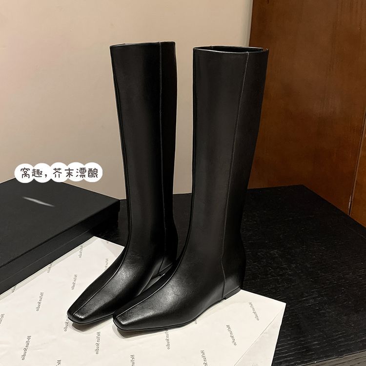 

French elegant light and mature niche high tube square head plain boots 2025 new simple inner height increase boots women 39