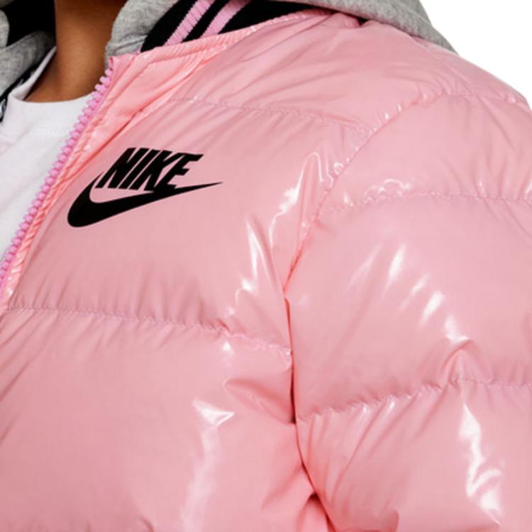 Nike Péřová bunda s logem a lesklou kapucí Dětské bundy Růžová DB7075-654