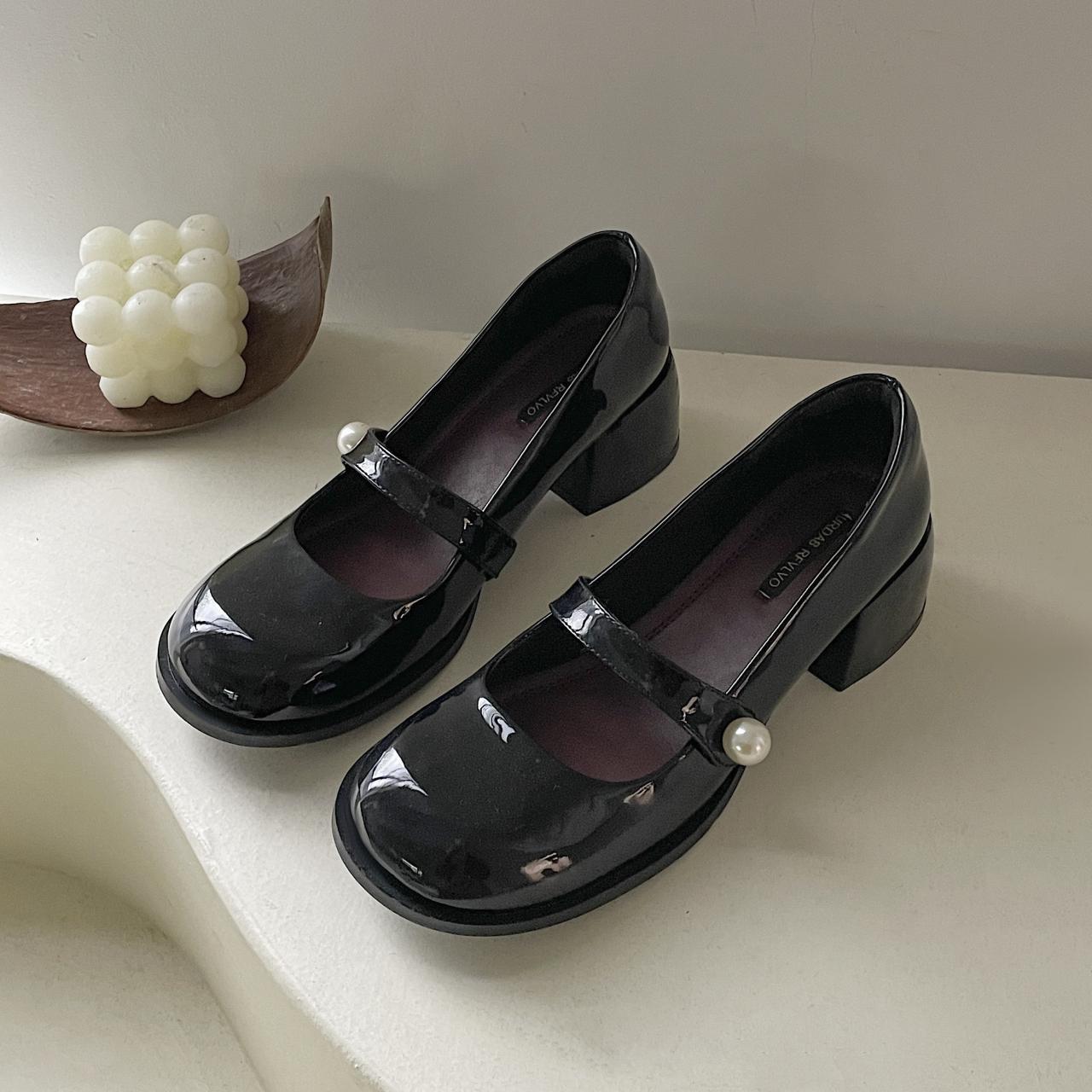 

Fashion Elegant Solid Black Patent Leather Mary Jane Shoes Women 2025 Autumn Luxury Pearl High Heel Pumps Fashion Dress Party Shoes 39 чёрный