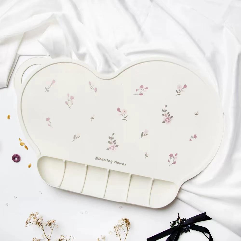 Korean-Style Waterproof Silicone Baby Placemat & Bib Set