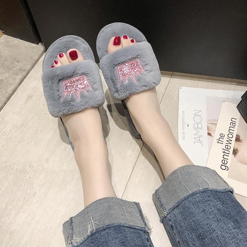 Fashion 2025 Chic Crystal Crown Fur Slippers Women Cozy Plush Pregnant Shoes Woman Pantuflas Flat Paillette Furry Slides Plus Size 36-41