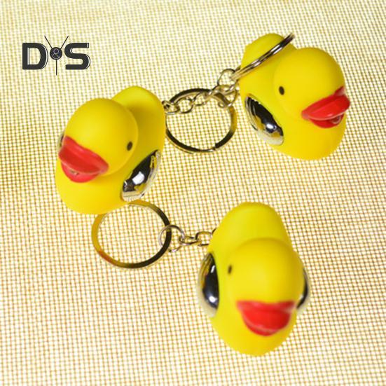 Elektroschock-Enten-Schlüsselanhänger, neuartiges Streich-Gadget-Spielzeug, kleiner elektrischer Touch-Schlüsselanhänger für Witzliebhaber, urkomisches Trickgeschenk