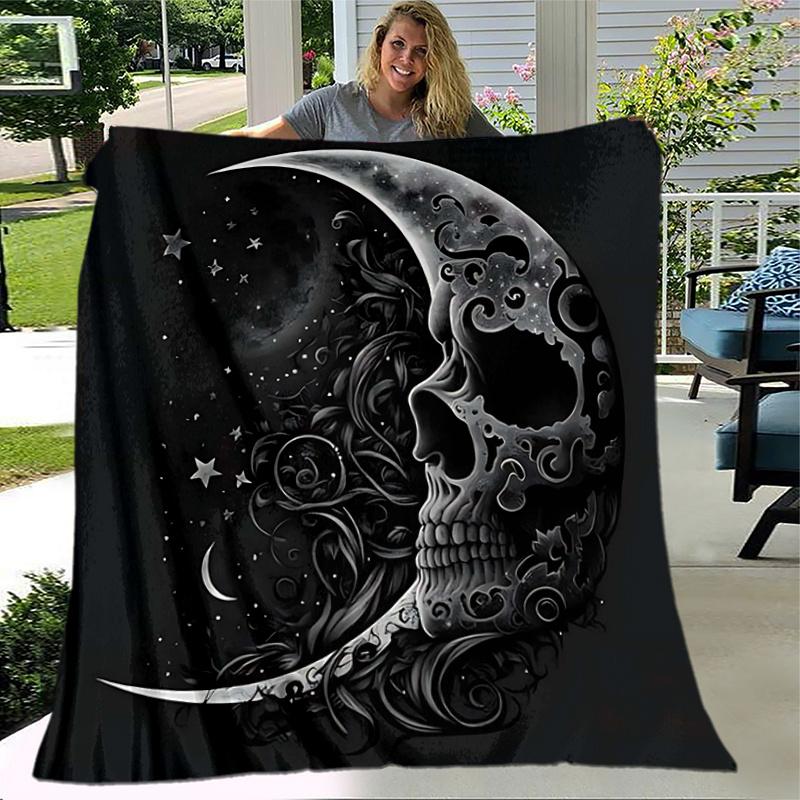1pc Midnight Moonlit Skull Blanket Soft and Cozy Home Decor Gift for All Seasons, Living Room, Travel .K061