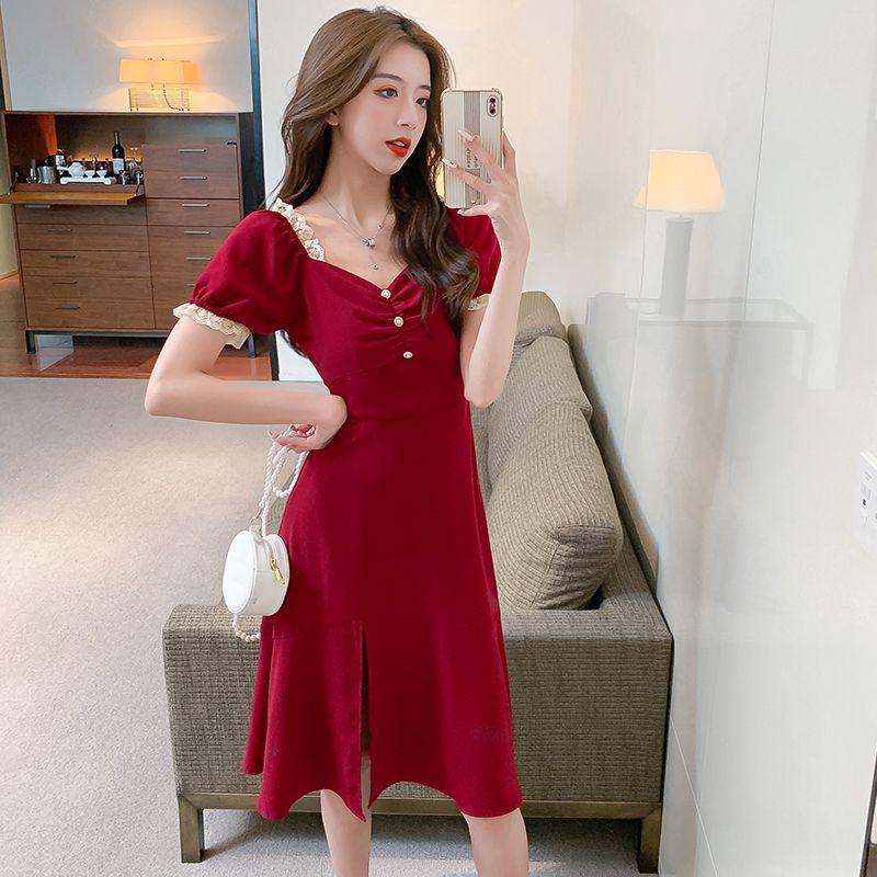 Elegant Forest Girl Slim-Fit Little Black Dress - Hepburn Style, Youthful Waist-Cinching Summer Design