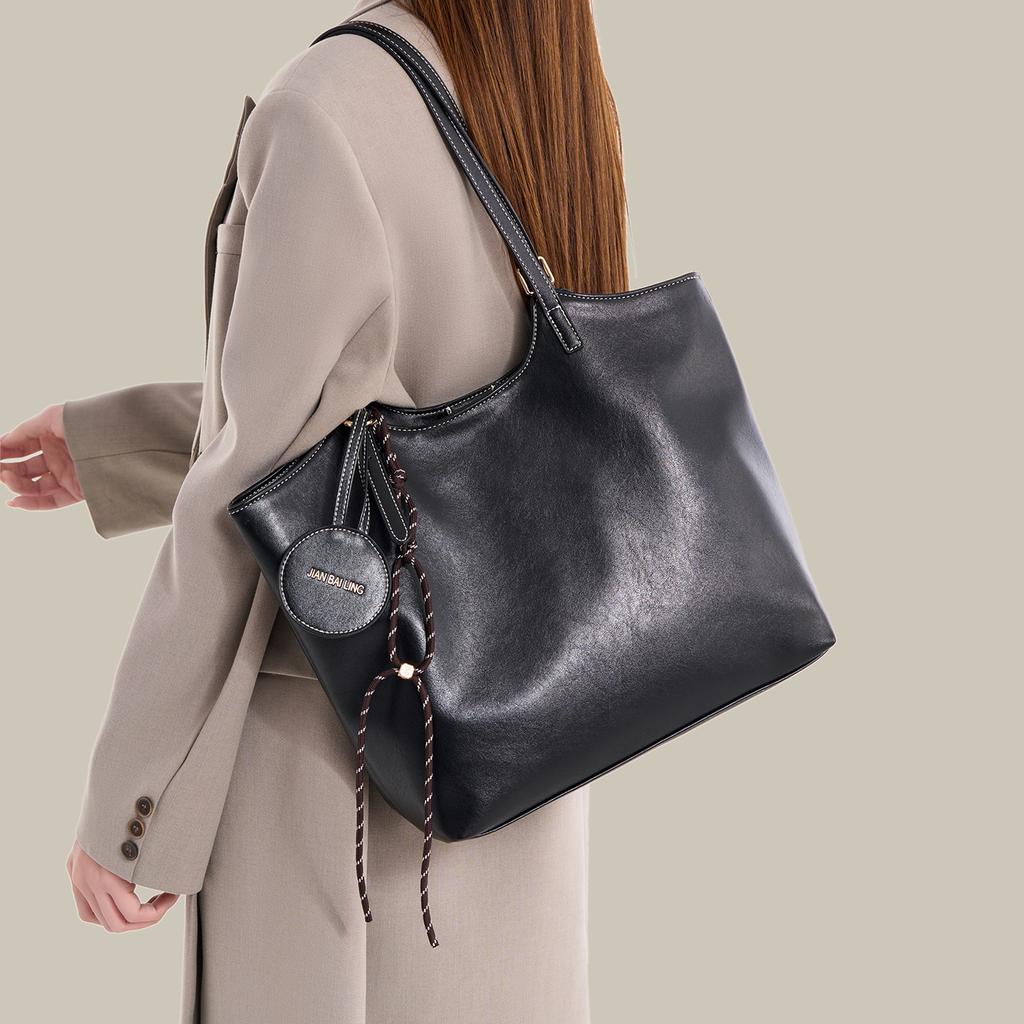 Shoulder Bag Women'S Spring Fashion Versatile High Sense To Work Commuter Bag Large Capacity Tote Bag