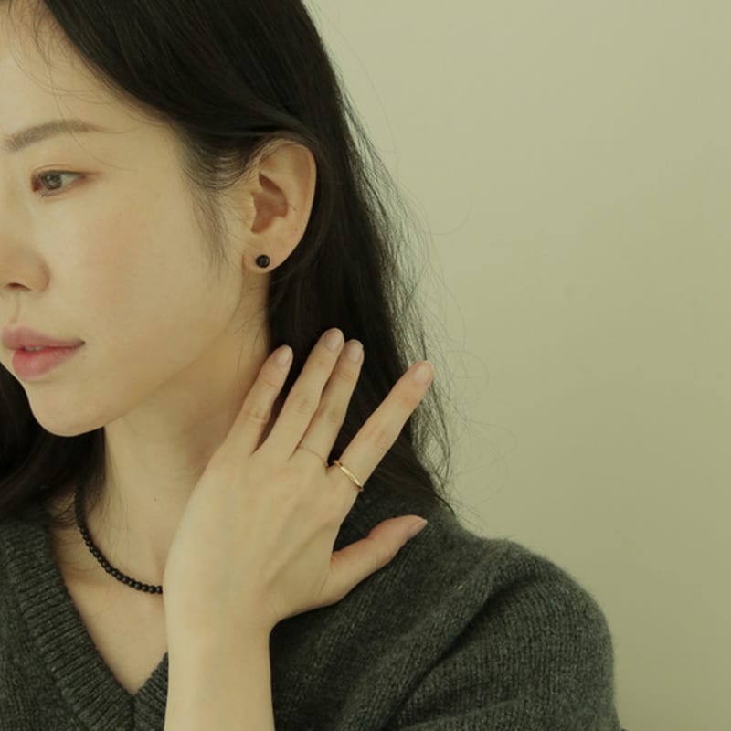 modernlike 14k onyx black earrings