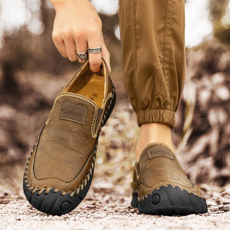 Fashion New Soft Men Loafers Slip On Leather Casual Shoes For Men Moccasins Plus Size 48 Flats Sneakers Men Handmade Design Man Shoes