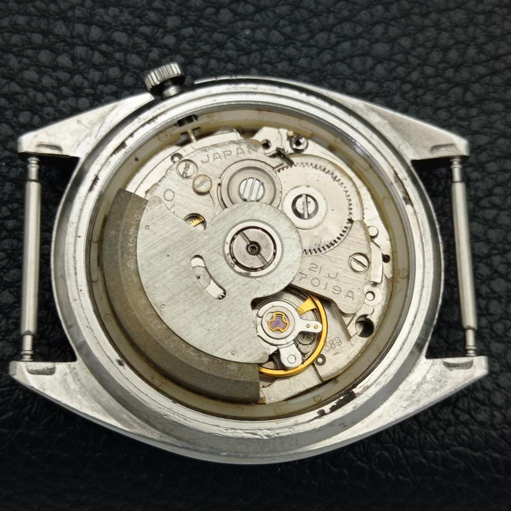 AUTOMATIC VINTAGE SEIKO 5 JAPAN 7019A MENS GOLDEN COLOR DIAL WATCH A702617-1 R209-a702617