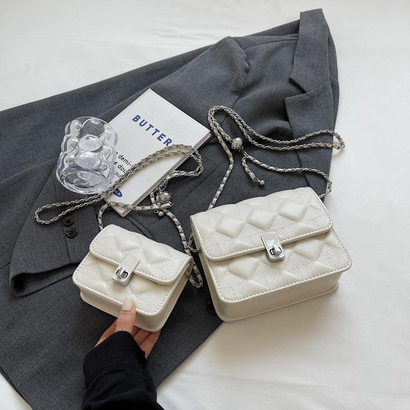 Korean Version of Fashion Small Square Bag Women's 2025 New Foreign Style Simple Diamond Chain Bag Foreign Style Shoulder Bag Trendy Messenger Bag