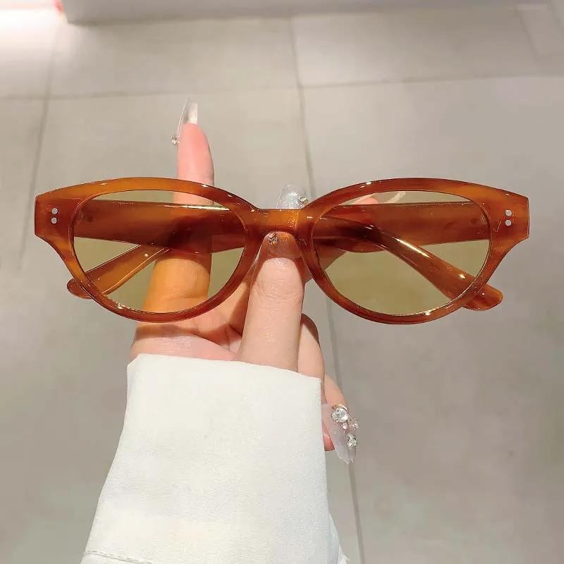 Popular Vintage Rivet Cat Eye Sunglasses Women For Men Sun Glasses Punk Shades Luxury Brand Designer Optical Eyeglasses Frame