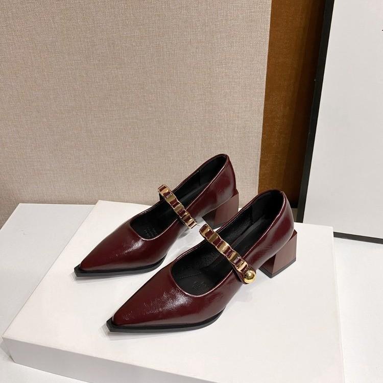 

Версия из овчины модный темперамент острый носок весенне-летние туфли на высоком каблуке женские модели с юбками очень красивые и красивые одинарные туфли 41